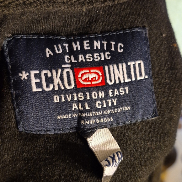 Ecko Unlimited Black 3 Button Polo with Camo and Tiger Patch.Size 3XB.(#2015) - Picture 5 of 12
